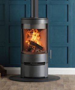 Charlton & Jenrick Purevision Basis Houtkachel rond op open laag houtvak